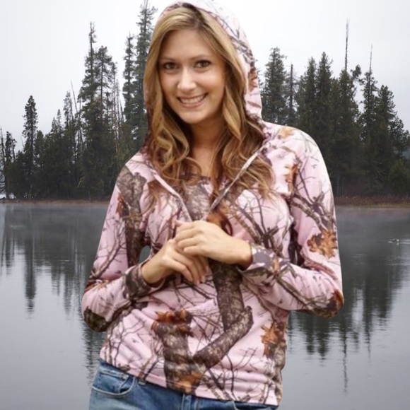 Mossy Oak Tops - Mossy Oak Pink Camo Pullover Hoodie